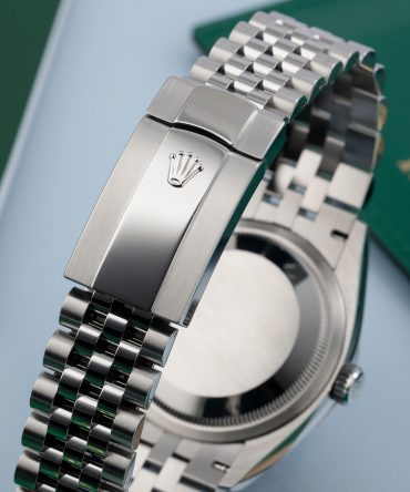 Alternative view of Rolex Datejust 126234-0037 - Blue Dial with Diamonds, 36mm, Jubilee, White Gold 18K