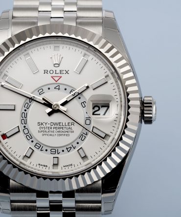 Alternative view of Rolex Sky-Dweller 326934-0002 - 42mm - White Dial - Jubilee - White Gold 18K