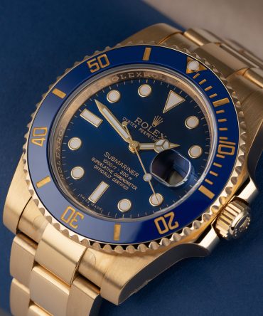 Alternative view of Rolex Submariner Date 116618LB, 40mm, Blue Dial, Oyster Yellow Gold