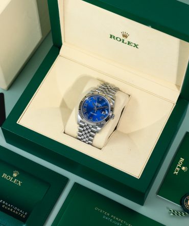 Alternative view of ROLEX DATEJUST 126334-0026- Blue DIAL – 41MM – jubilee DEMI WHITE GOLD 18K