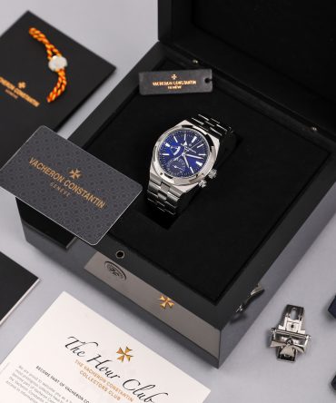 Alternative view of Vacheron Constantin OVERSEAS DUAL TIME 7900V/110A-B334 - 41mm - Steel - Blue Dial