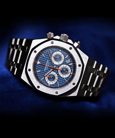 Alternative view of Audemars Piguet Royal Oak Chronograph 26300ST.OO.1110ST.07 - Blue dial - 39mm