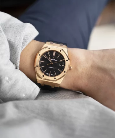 Alternative view of Audemars Piguet Royal Oak Selfwinding 15400OR.OO.D002CR.01 - Rose Gold Watch - 41mm