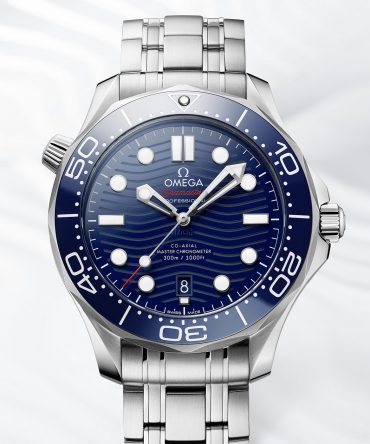 Alternative view of OMEGA SEAMASTER DIVER 300m 8800 – 210.30.42.20.03.001 - BLUE DIAL - 42MM - STAINLESS STEEL