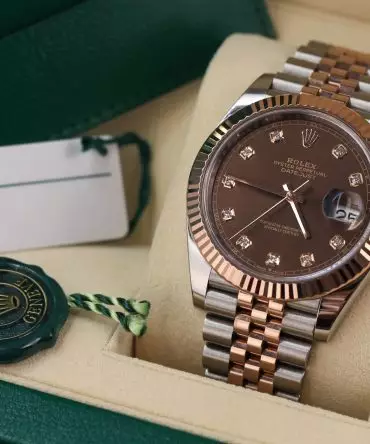 Alternative view of Rolex Datejust 126331-0004 - 41mm - Chocolate Dial with Diamonds, Jubilee Demi Everose Gold 18K