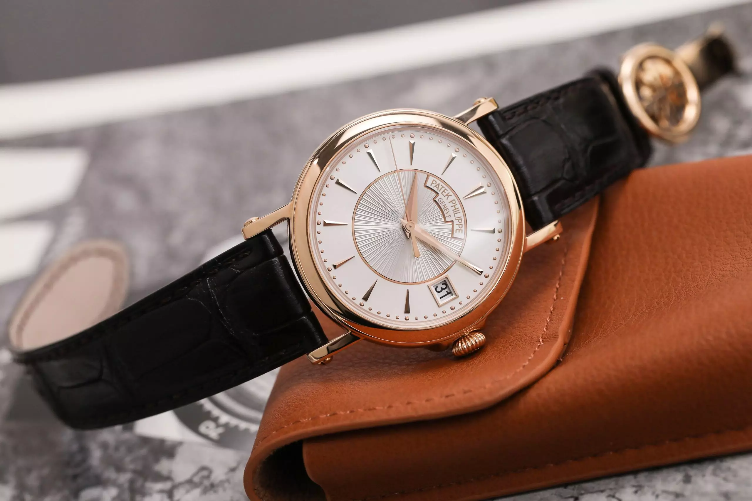 Patek Philippe Calatrava  5153R-001 - Rose Gold - 38mm - Ảnh 7