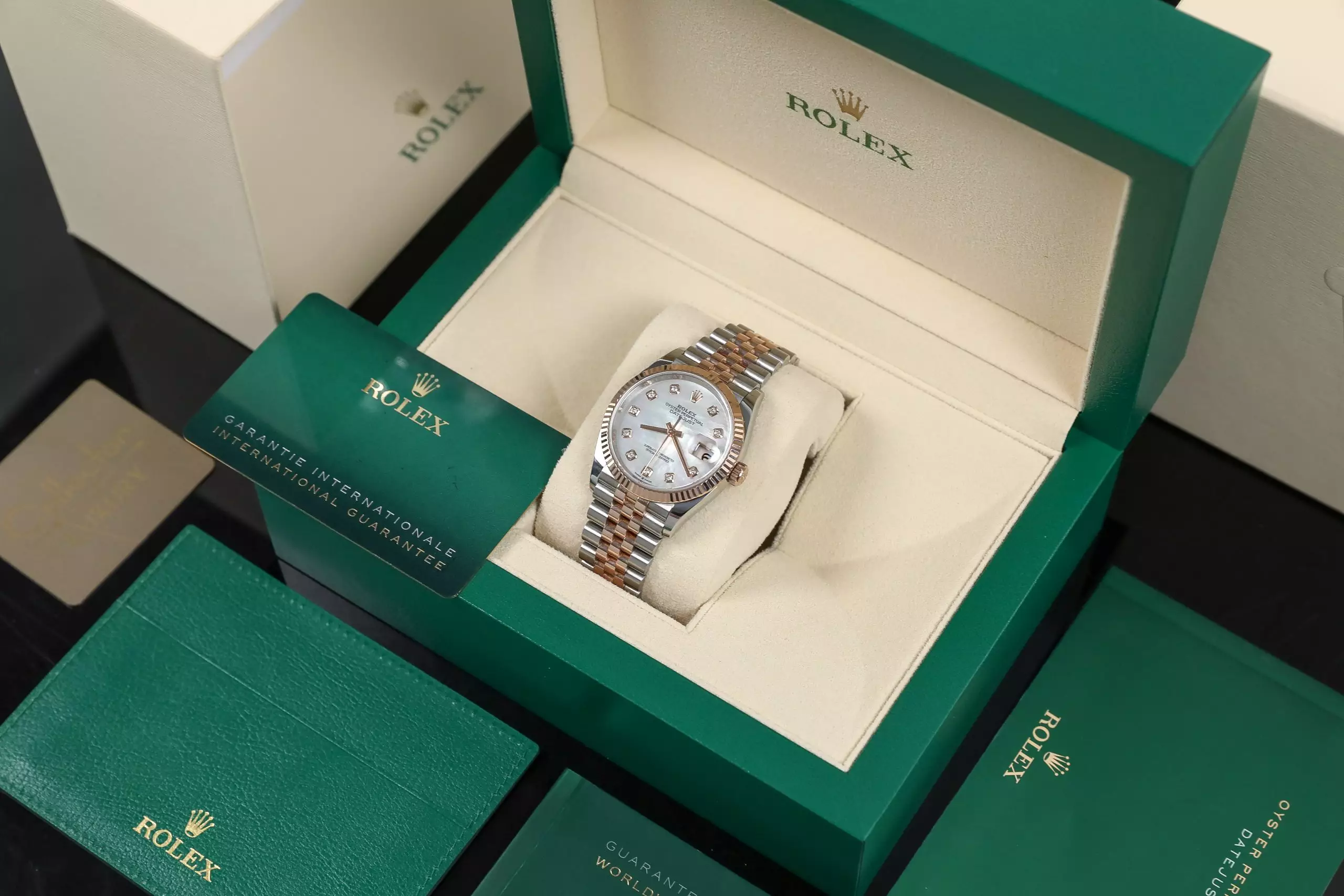 Rolex Datejust 126231-0021 - MOP Dial with Diamonds, 36mm, jubilee, Everose Gold 18K - Ảnh 4