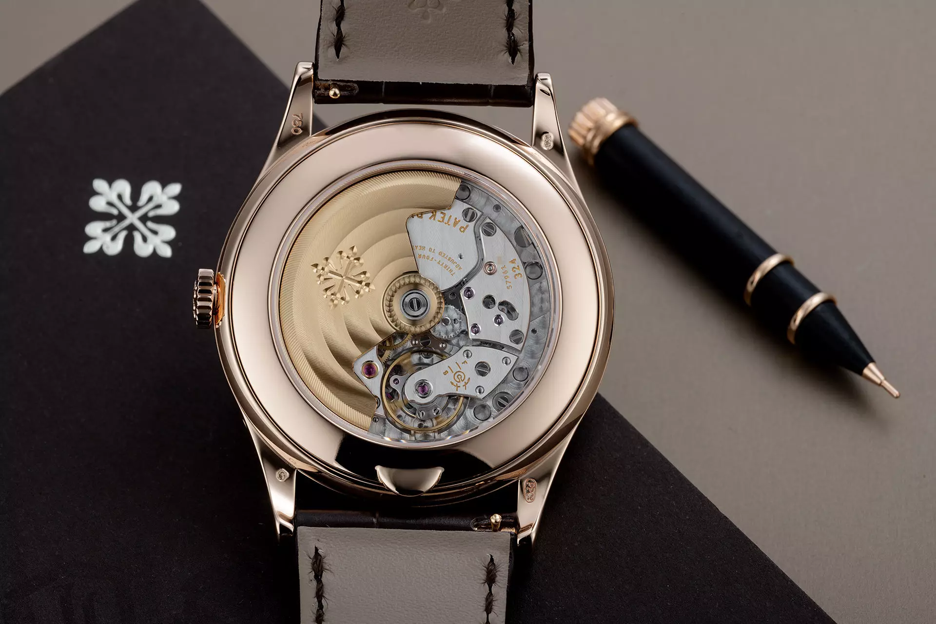 PATEK PHILIPPE COMPLICATIONS 5396R-013 Annual Calender, Moonphase - White Dial - 38.5mm - Rose Gold 18K - Ảnh 6