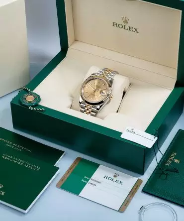 Alternative view of Rolex Datejust 126333-0010 - 41mm - Gold Dial , Jubilee Demi Yellow Gold 18K