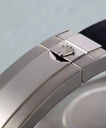 Alternative view of Rolex Yacht Master 226659-0002 - Black Dial -  Platinum / White Gold 18k / Oysterflex - 42mm