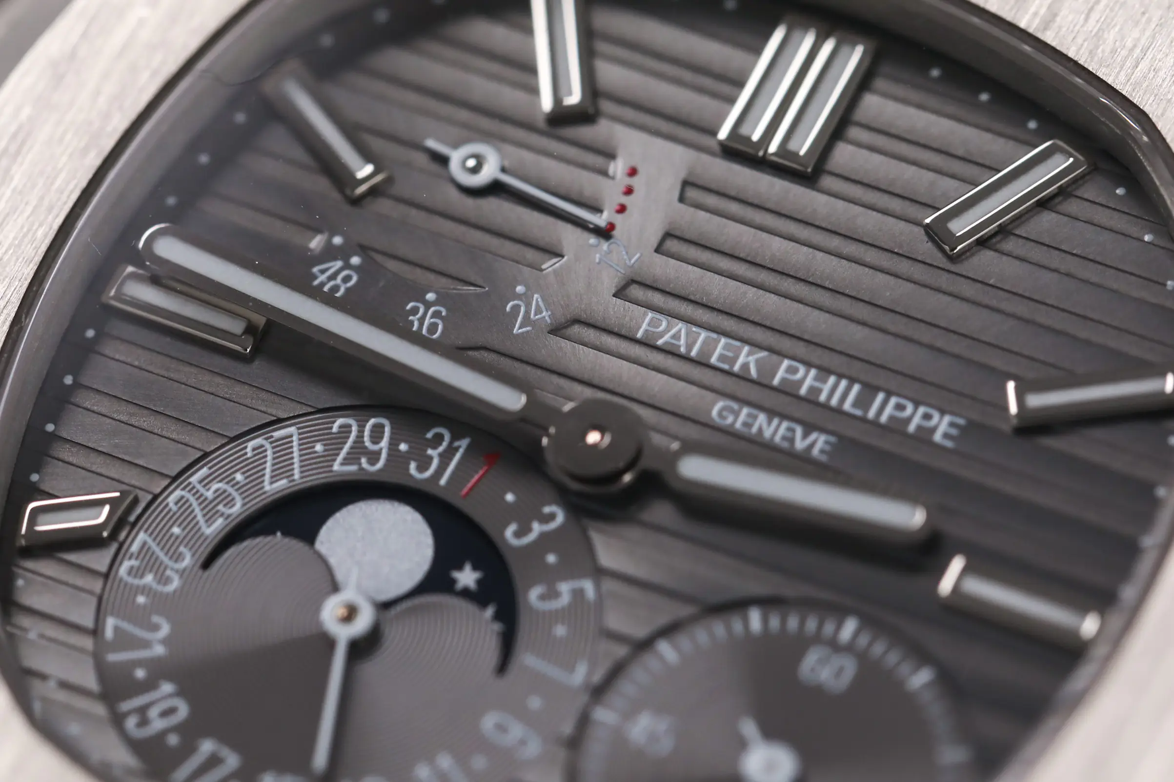 PATEK PHILIPPE NAUTILUS 5712G-001 WHITE GOLD GREY DIAL - - Ảnh 6