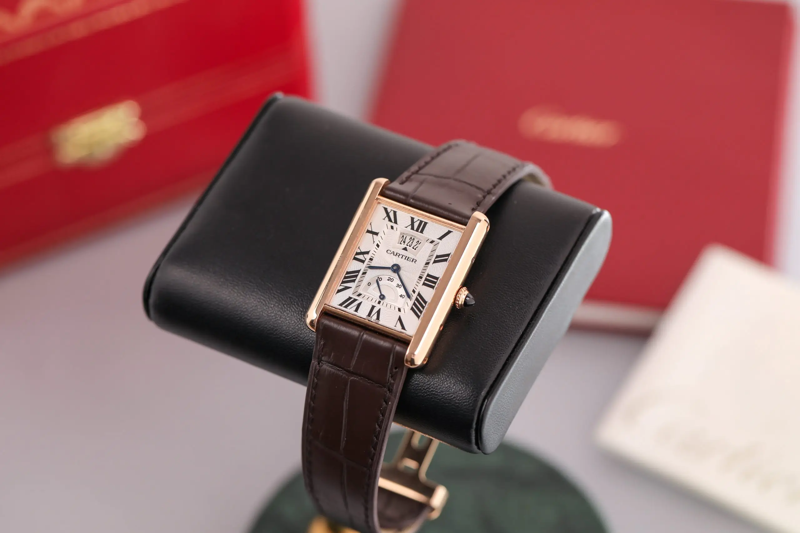 Cartier Tank Louis BIG DATE LC XL W1560003 OR 3185 - Silver dial - rose gold 18k - Ảnh 2