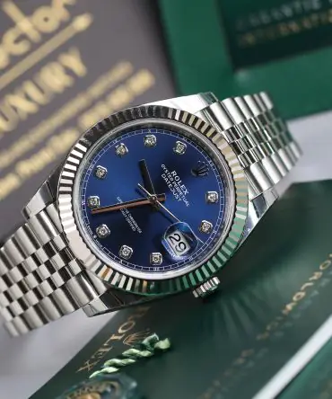 Alternative view of Rolex Datejust 126334-0016 - Blue Dial with Diamonds - 41mm - Oyster demi white gold 18k