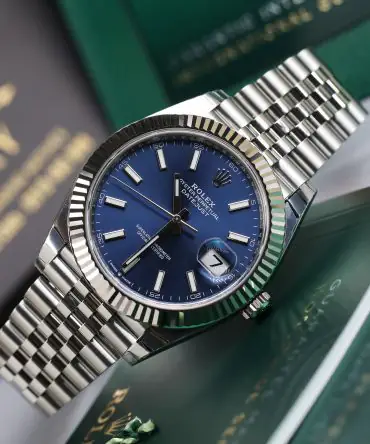 Alternative view of Rolex Datejust 126334-0002 - Blue Dial - 41mm - Jubilee demi white gold 18k