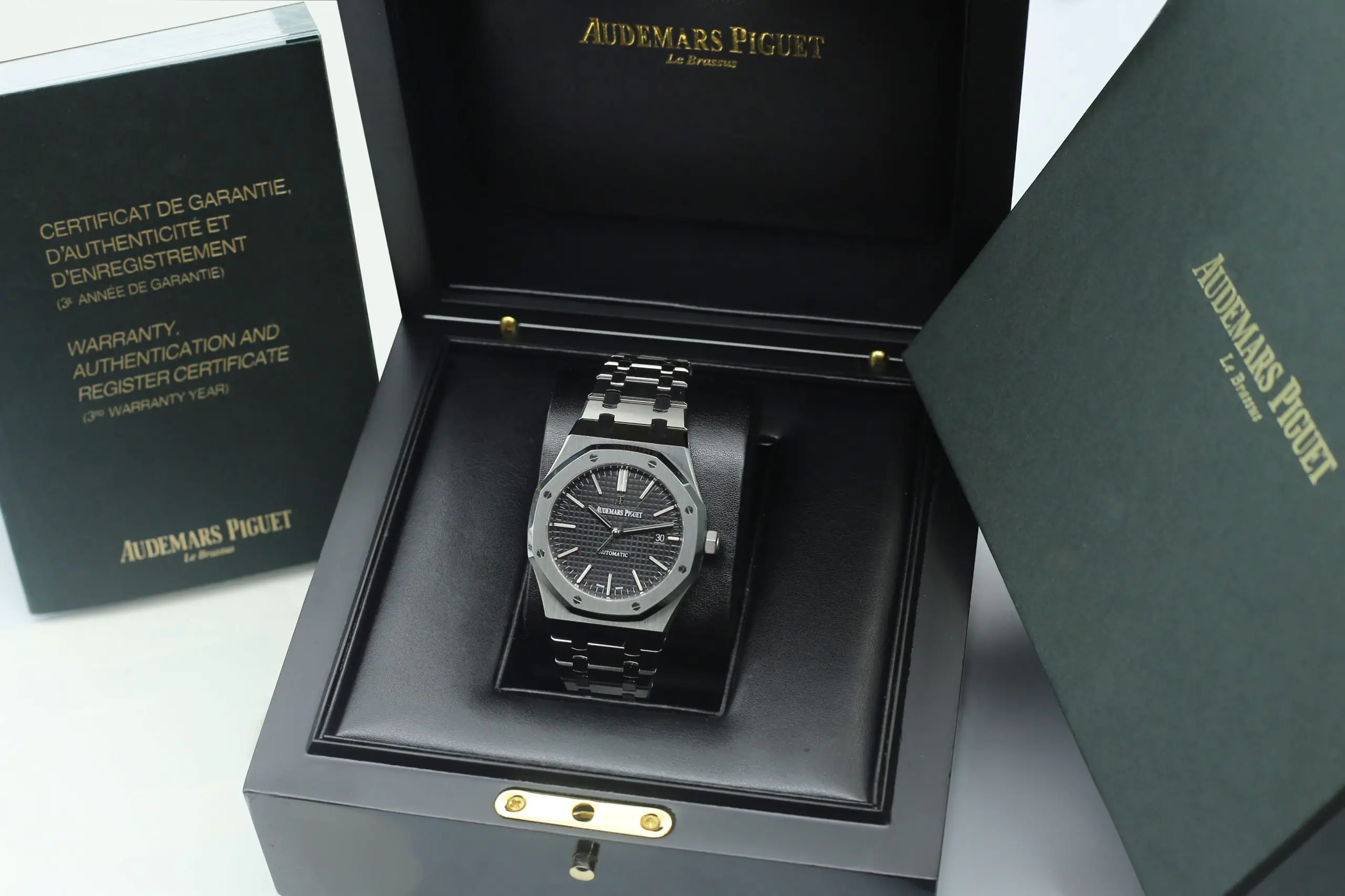 Audemars Piguet Royal Oak 15400ST.OO.1220ST.01 - Black Dial - 41mm - Ảnh 3
