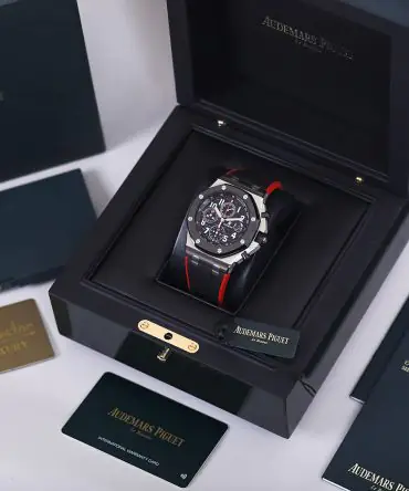 Alternative view of AUDEMARS PIGUET ROYAL OAK OFFSHORE CHRONOGRAPH 26470SO.OO.A002CA.01 RED AND BLACK - 42MM