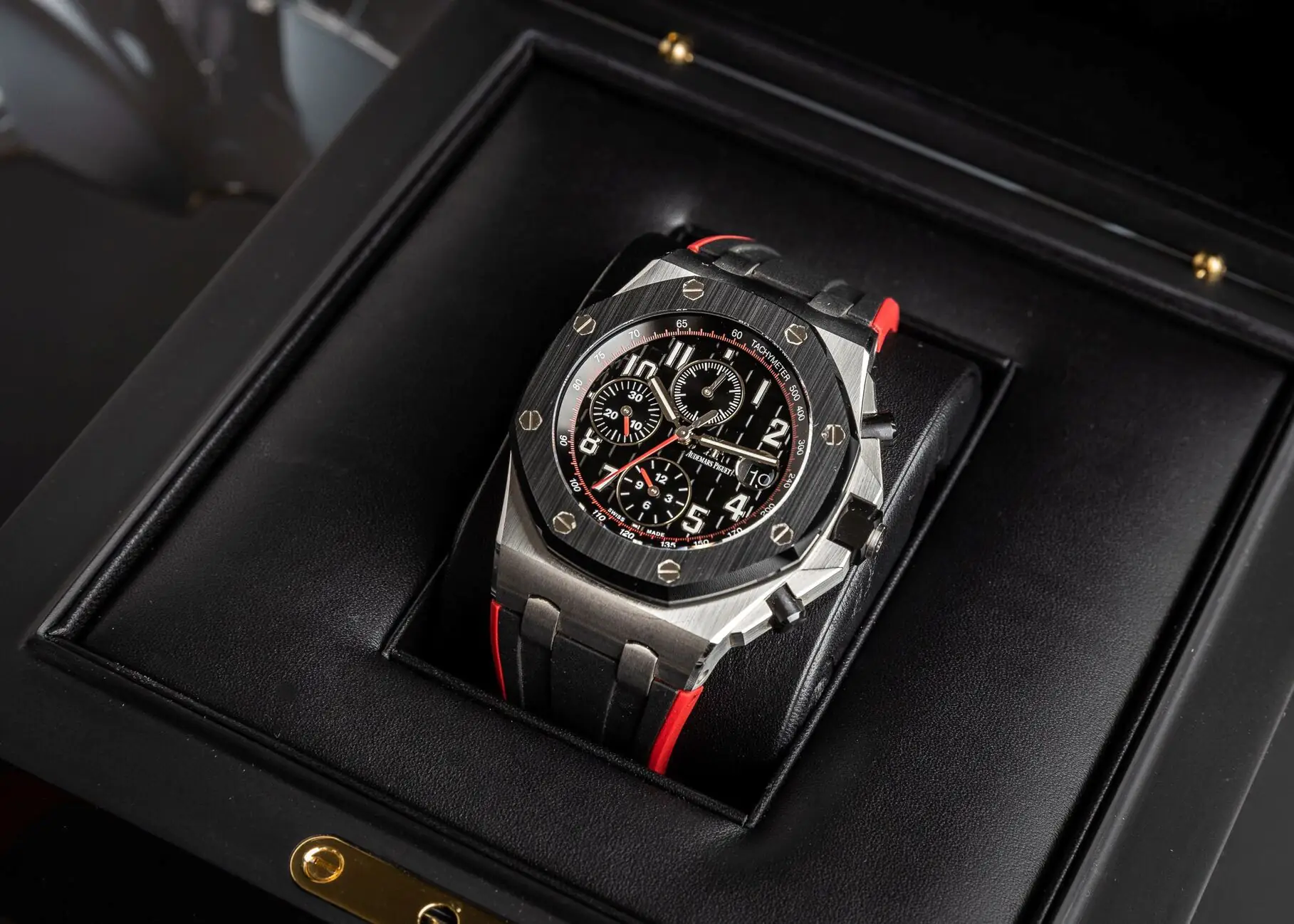 AUDEMARS PIGUET ROYAL OAK OFFSHORE CHRONOGRAPH 26470SO.OO.A002CA.01 RED AND BLACK - 42MM - Ảnh 3