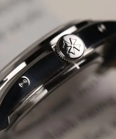 Alternative view of Vacheron Constantin FIFTYSIX COMPLETE CALENDAR 4000E/000A-B439 - 40MM - STEEL - Grey Dial