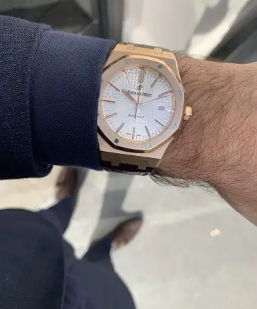 Alternative view of Audemars Piguet Royal Oak Selfwinding 15400OR.OO.D088CR.01 - Silver Dial - Rose Gold 18K - Leather Strap - 41mm