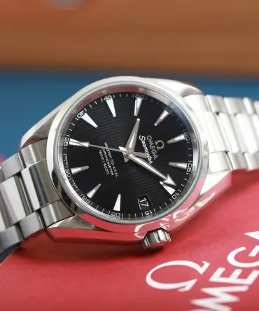 Alternative view of OMEGA SEAMASTER AQUATERRA 150M 8500 – 231.10.39.21.01.002 - BLACK DIAL - 38.5MM - STAINLESS STEEL