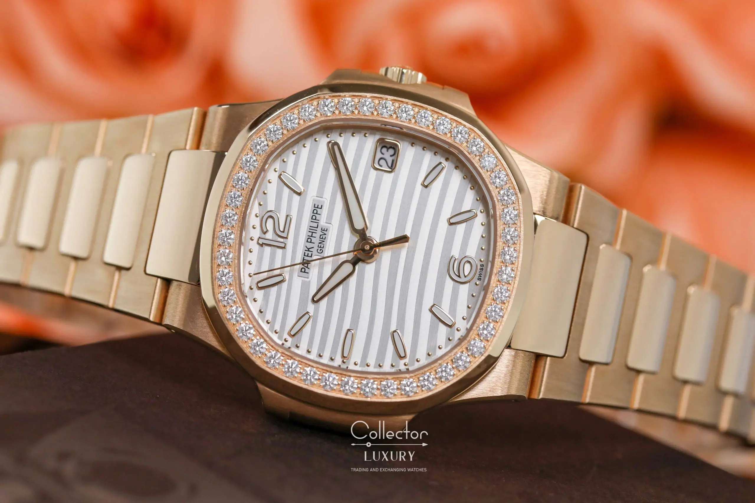 PATEK PHILIPPE NAUTILUS 7010/1R-011 - White Dial - 32mm - Rose Gold 18k - Ảnh 3