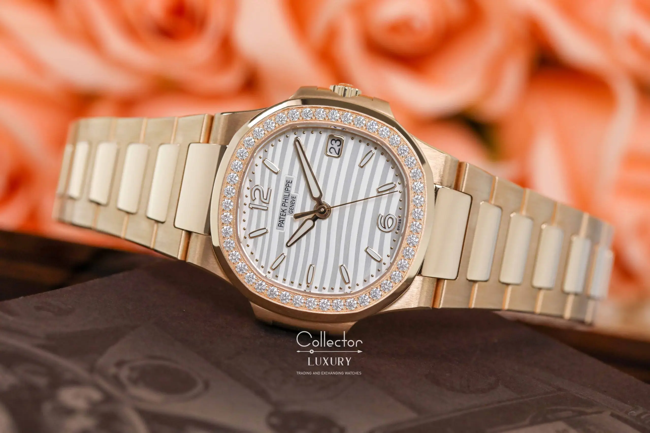 PATEK PHILIPPE NAUTILUS 7010/1R-011 - White Dial - 32mm - Rose Gold 18k - Ảnh 6