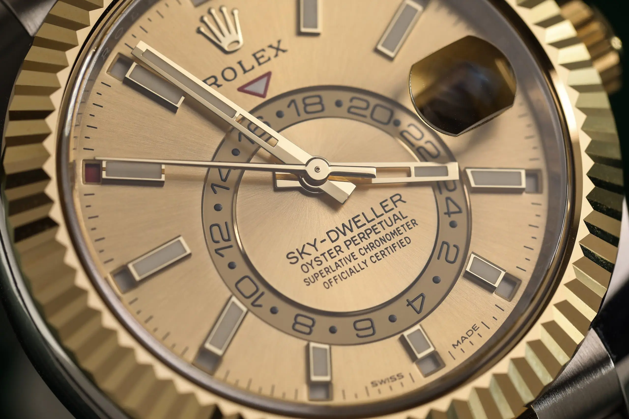 ROLEX SKY-DWELLER 326933-0004-42MM- YELLOW DIAL - JUBILEE - YELLOW GOLD GOLD 18K - Ảnh 3